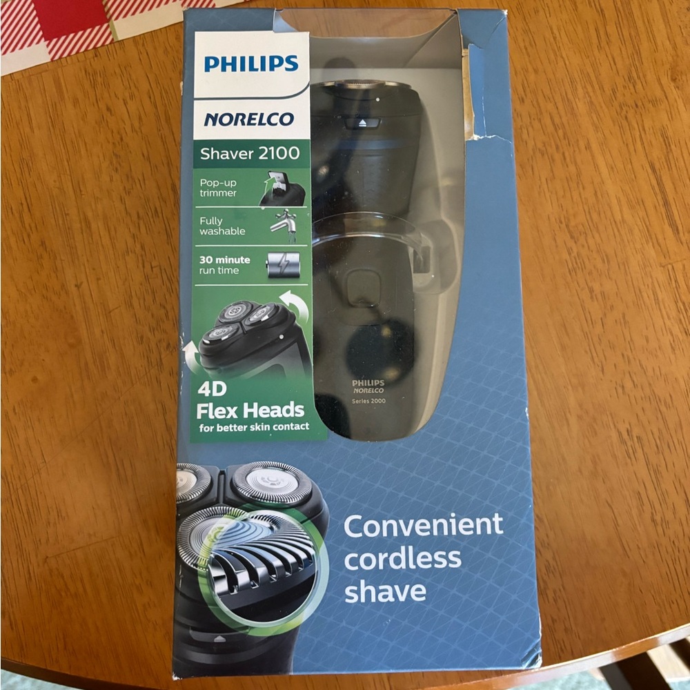 New in box Philips norelco shaver